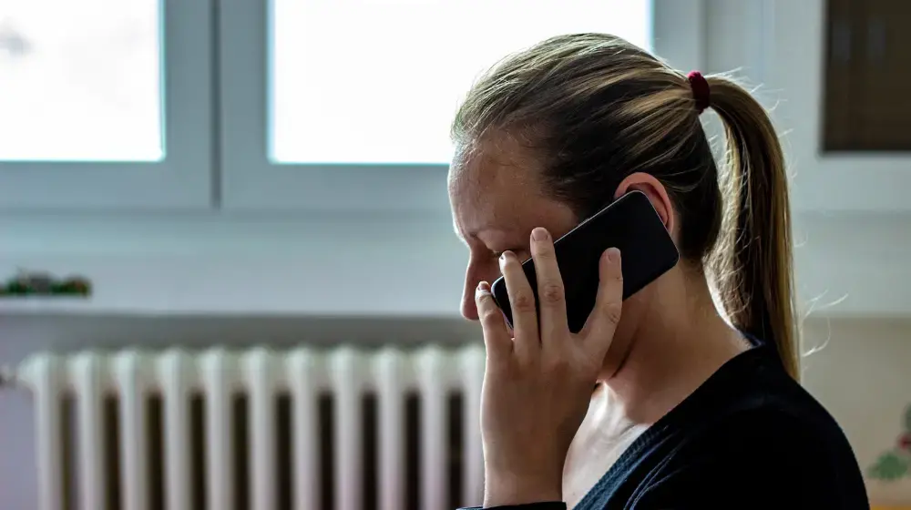 UNFPA-supported helpline answers the call for Ukrainian refugee women and girls in Slovakia