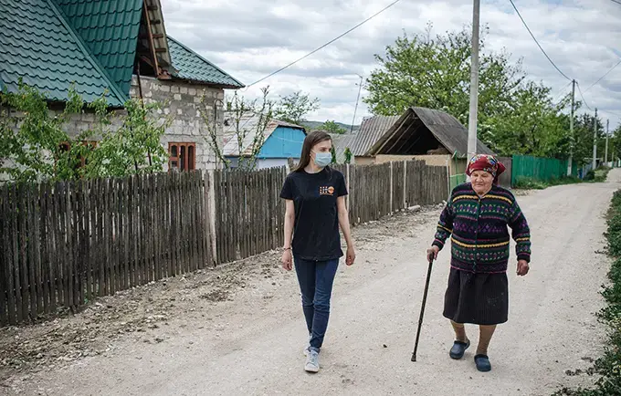 Young and old unite across generations during COVID-19 pandemic in Moldova